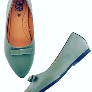 Women footwear